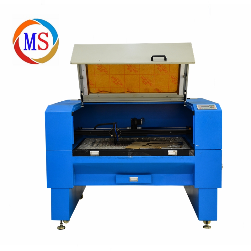 二氧化碳激光切割机